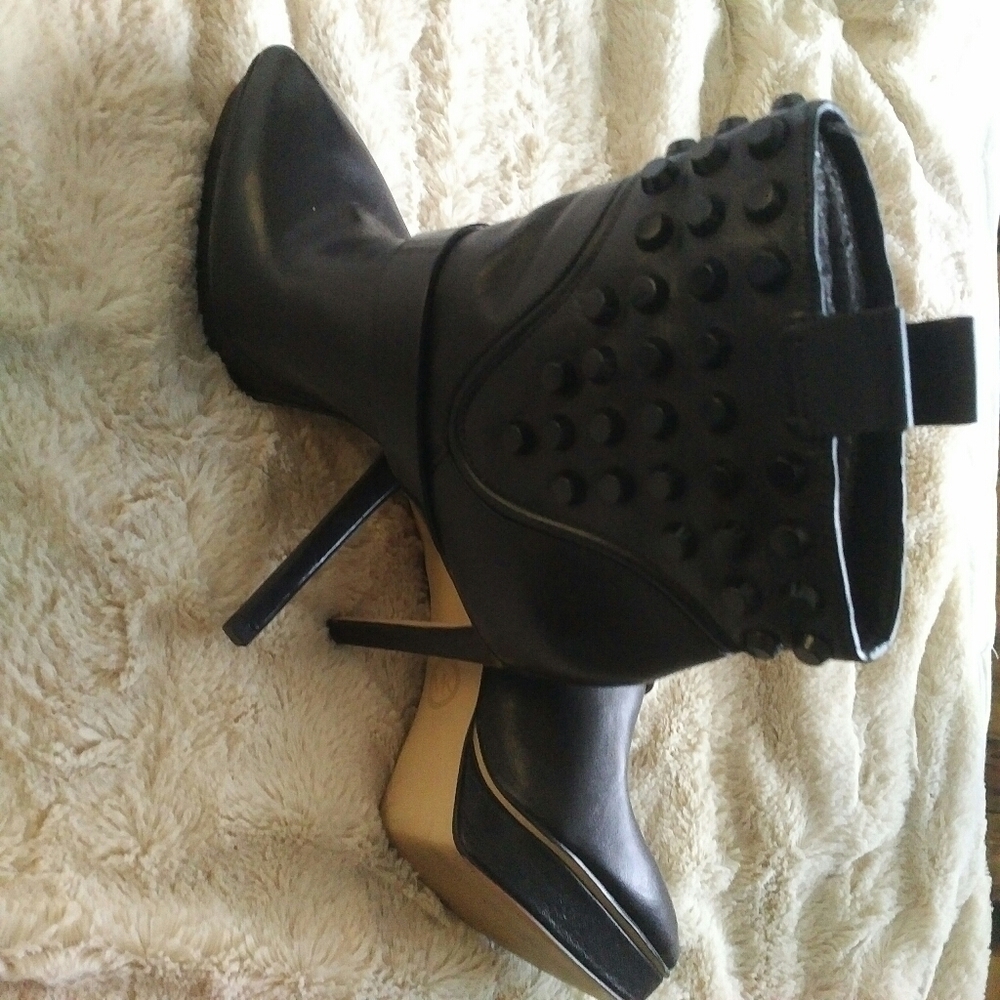 Michael kors short boots - Picture 3 of 4